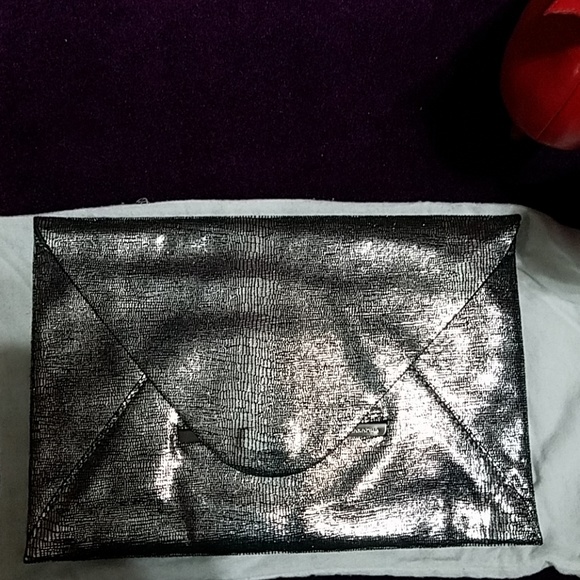 BcbgMaxAzria gray metallic envelope purse - Picture 5 of 7